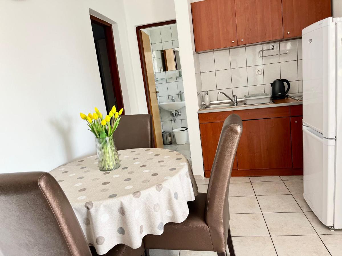 Apartments Fortuna Biograd Na Moru Exterior foto